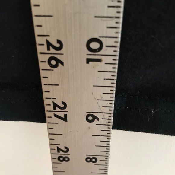 Lucky Irish Pug Women's T Shirt Size Medium Black Saint Patrick's Day Dog - Picture 7 of 10